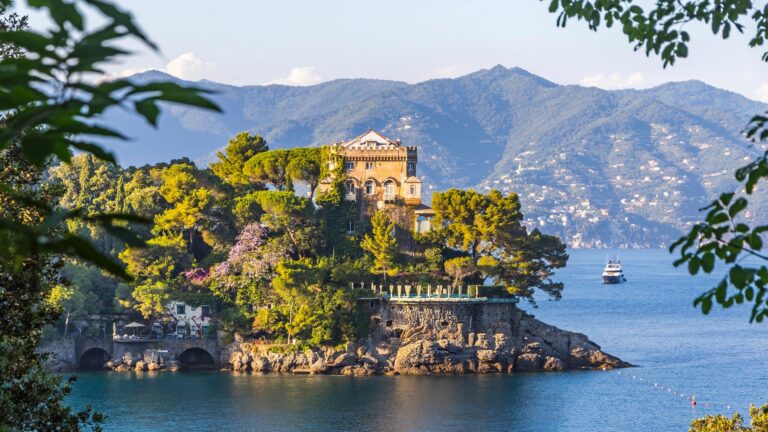 The Most Beautiful Places in Italy for Nature Lovers, Art Buffs, and Foodies