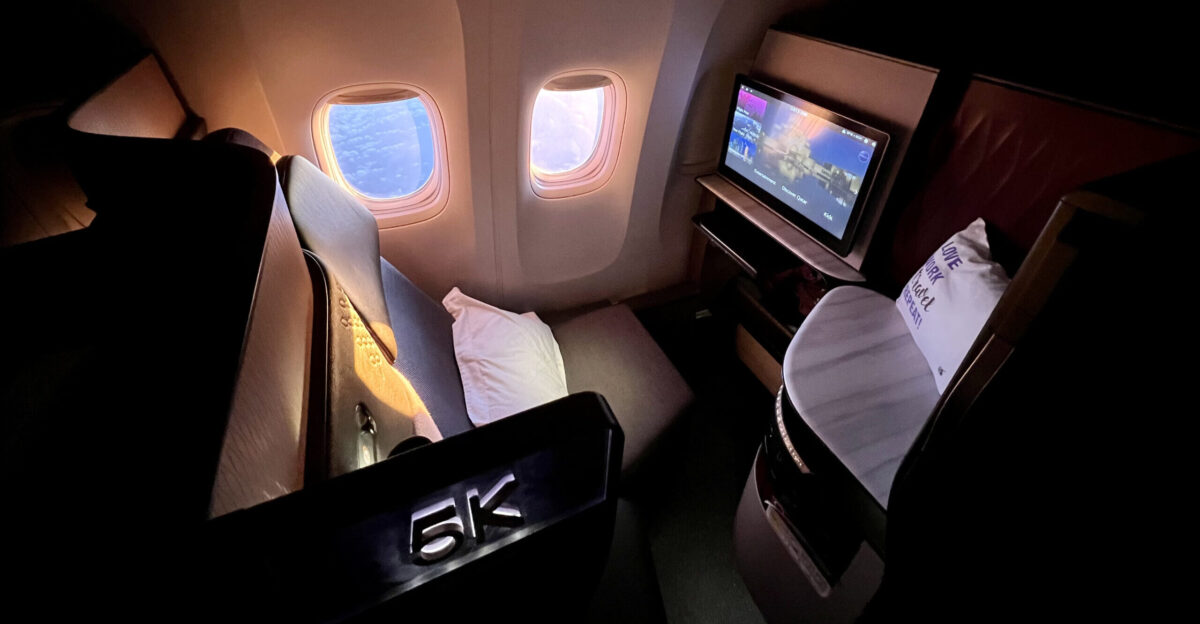 qatar qsuite business class in the sunlight