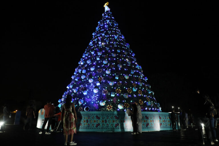 4 Cities in South America with Fantastic Christmas Festivities