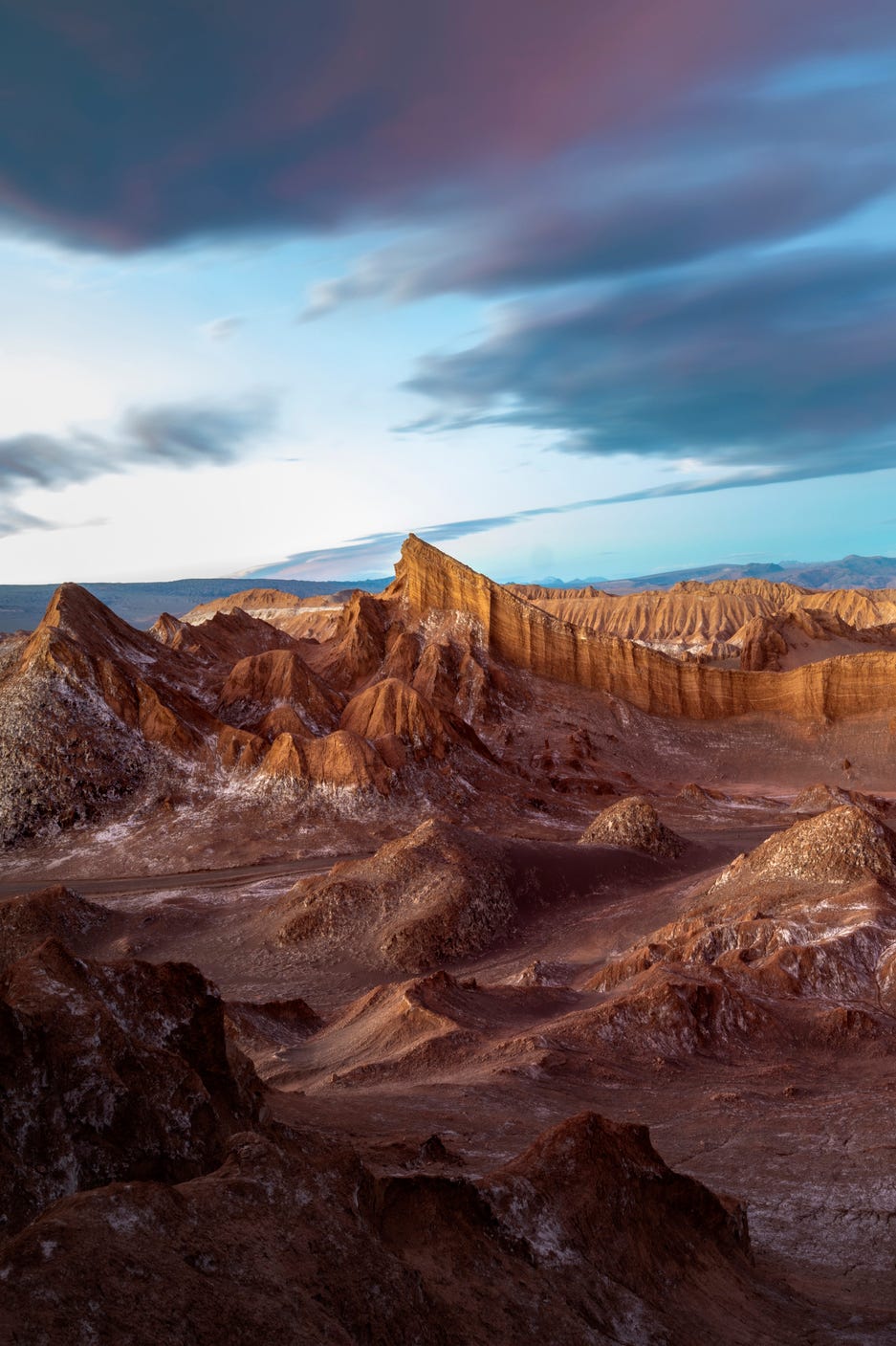 valle de la luna moon valley, atacama desert, chile