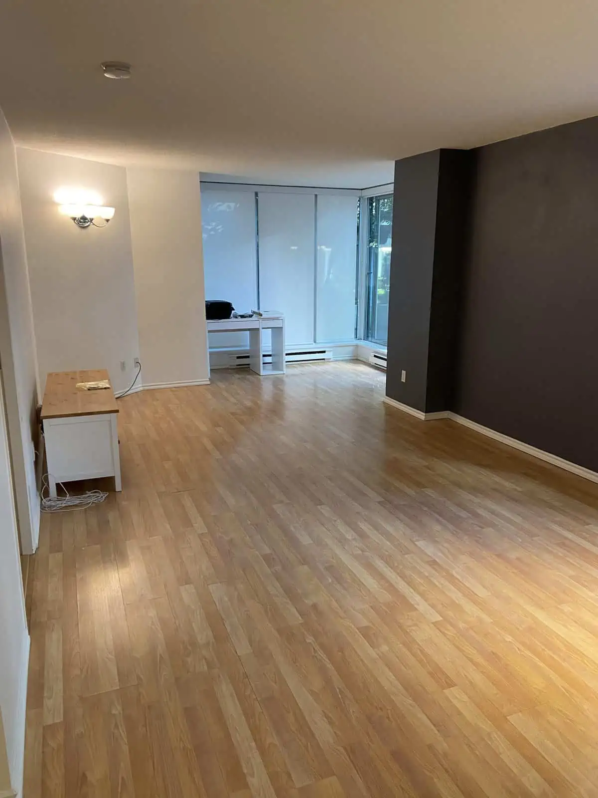 empty yaletown apartment, take photos before moving in