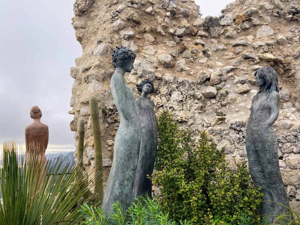 Statues in Eze Jardin Exotique