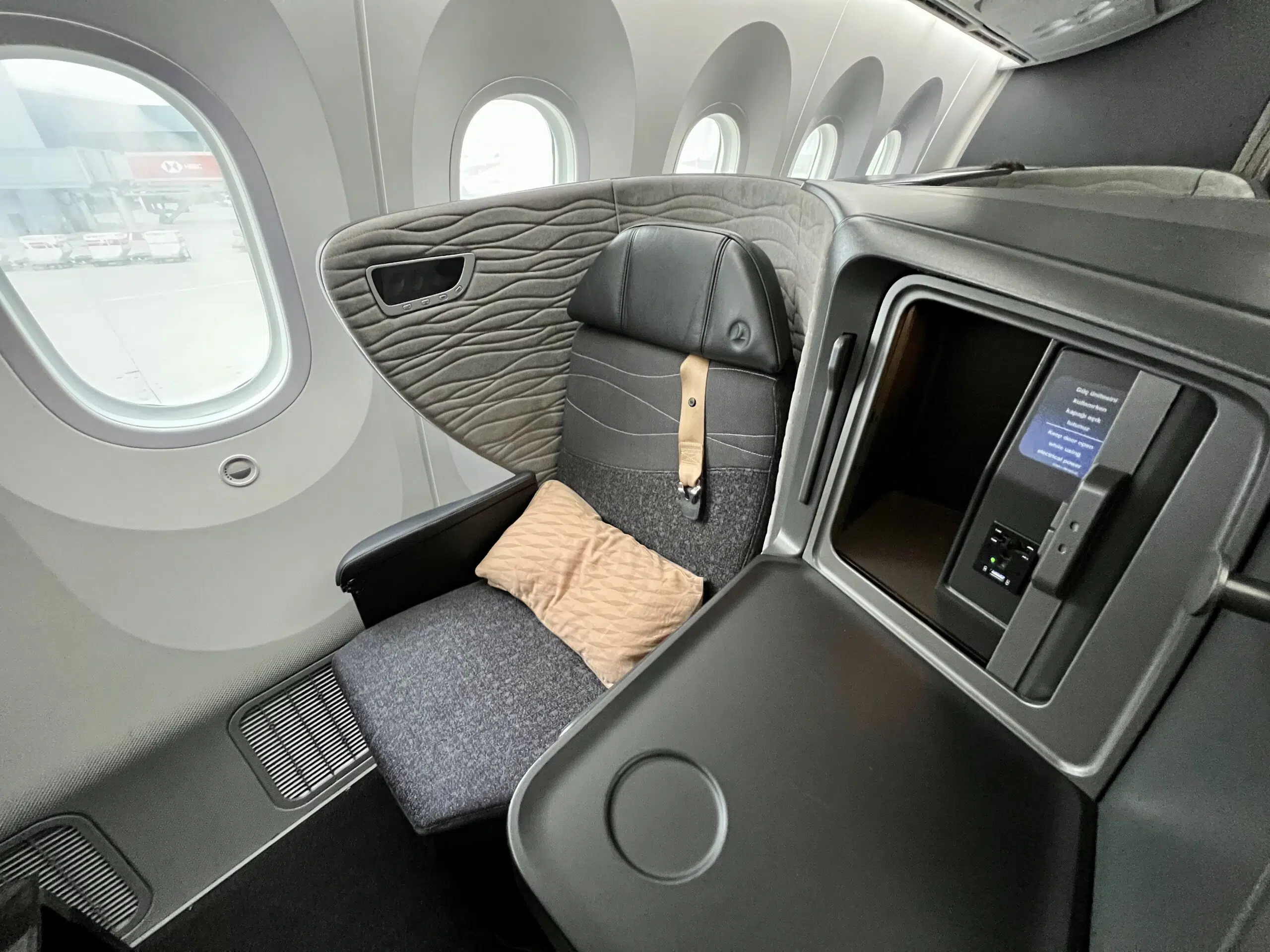 Turkish Airlines business class seat