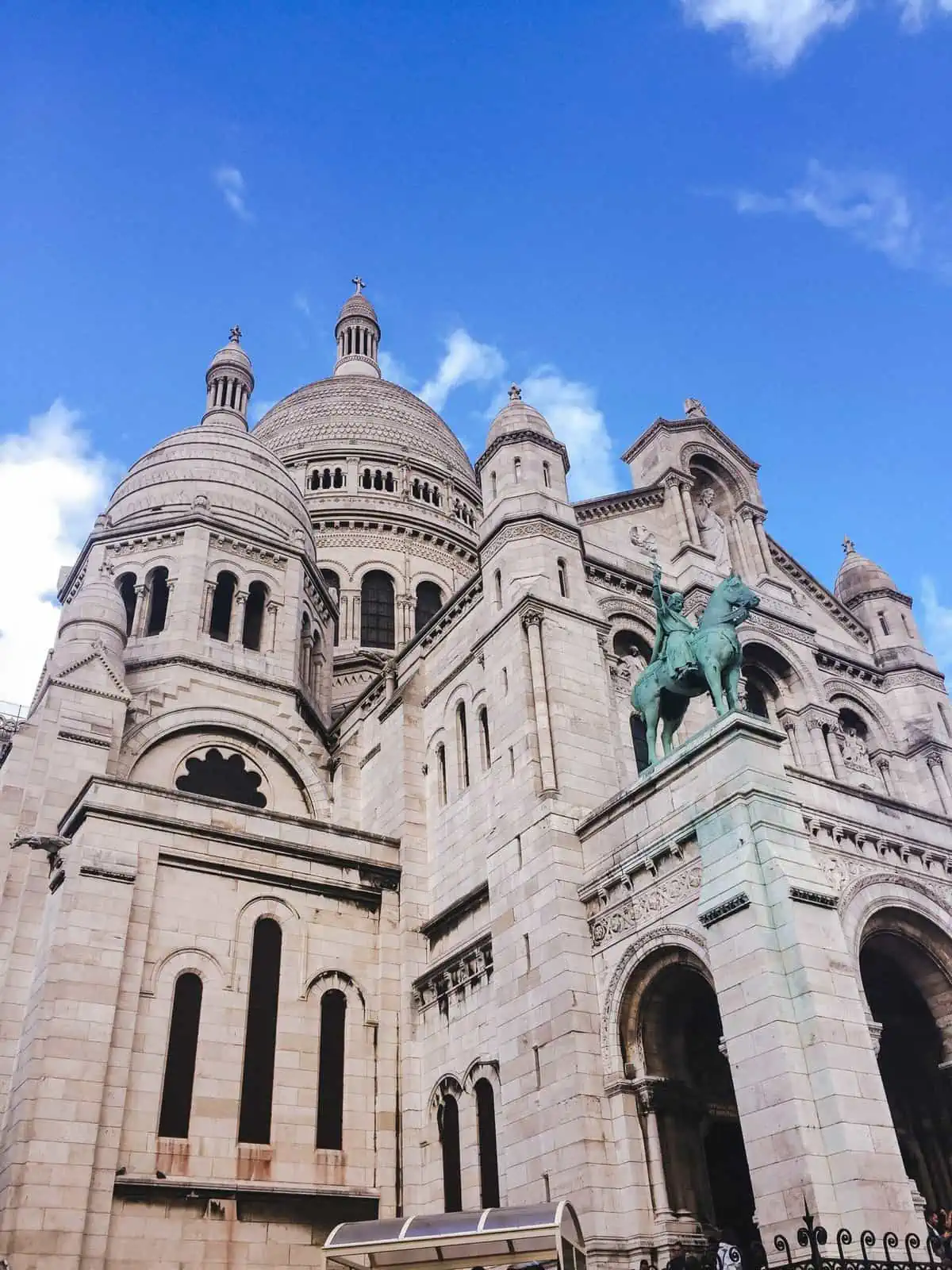 Sacre Coeur in Montmartre, Paris itinerary