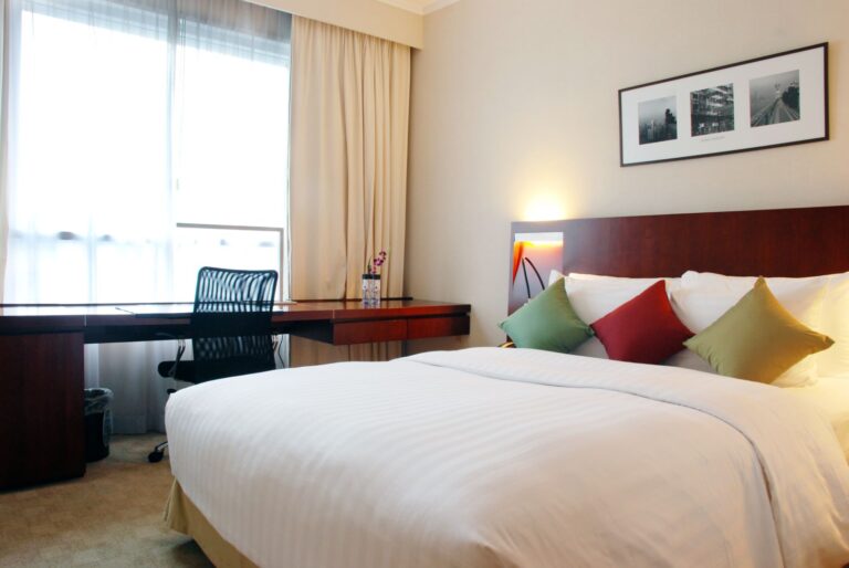 Tivoli Doelen Amsterdam Hotel – An Authentic Review (2024)