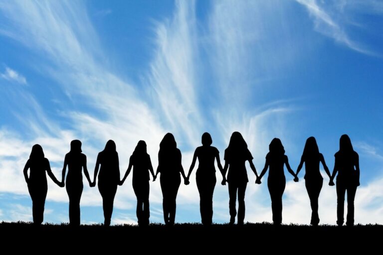 3 Black Women Explorers Share Their Experiences On Hookup Culture While Traveling Abroad